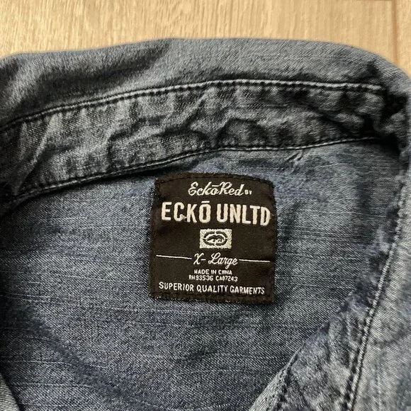 Ecko Unltd Men's Button Up Denim Shirt Slim Fit Blue Size XL - Picture 8 of 9